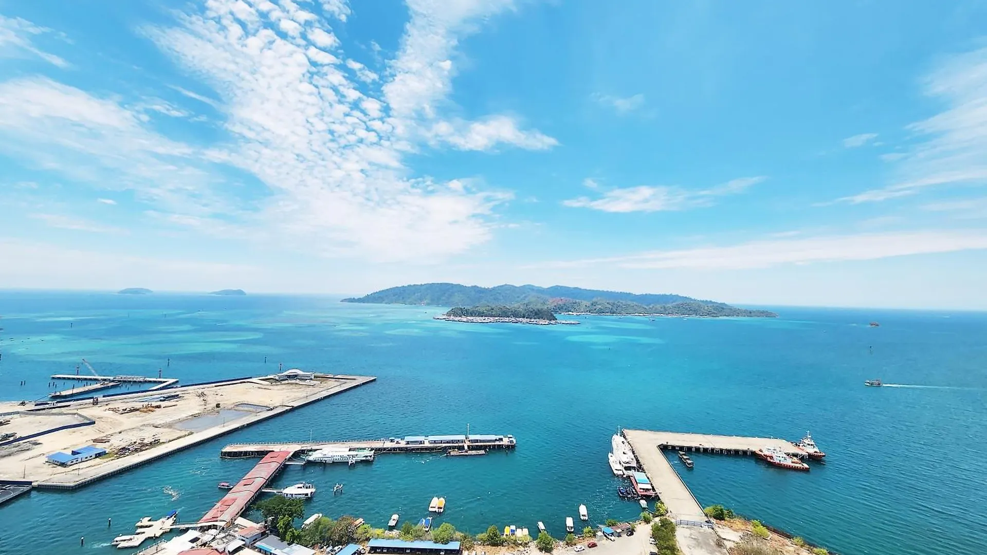 Jesselton Quay Kota Kinabalu City Centre By Lw Suites Apartment