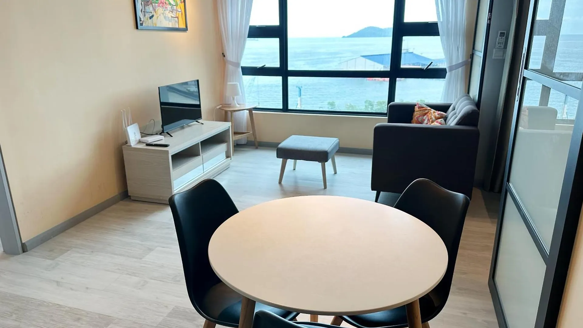 Jesselton Quay Kota Kinabalu City Centre By Lw Suites 0*,  Malaysia